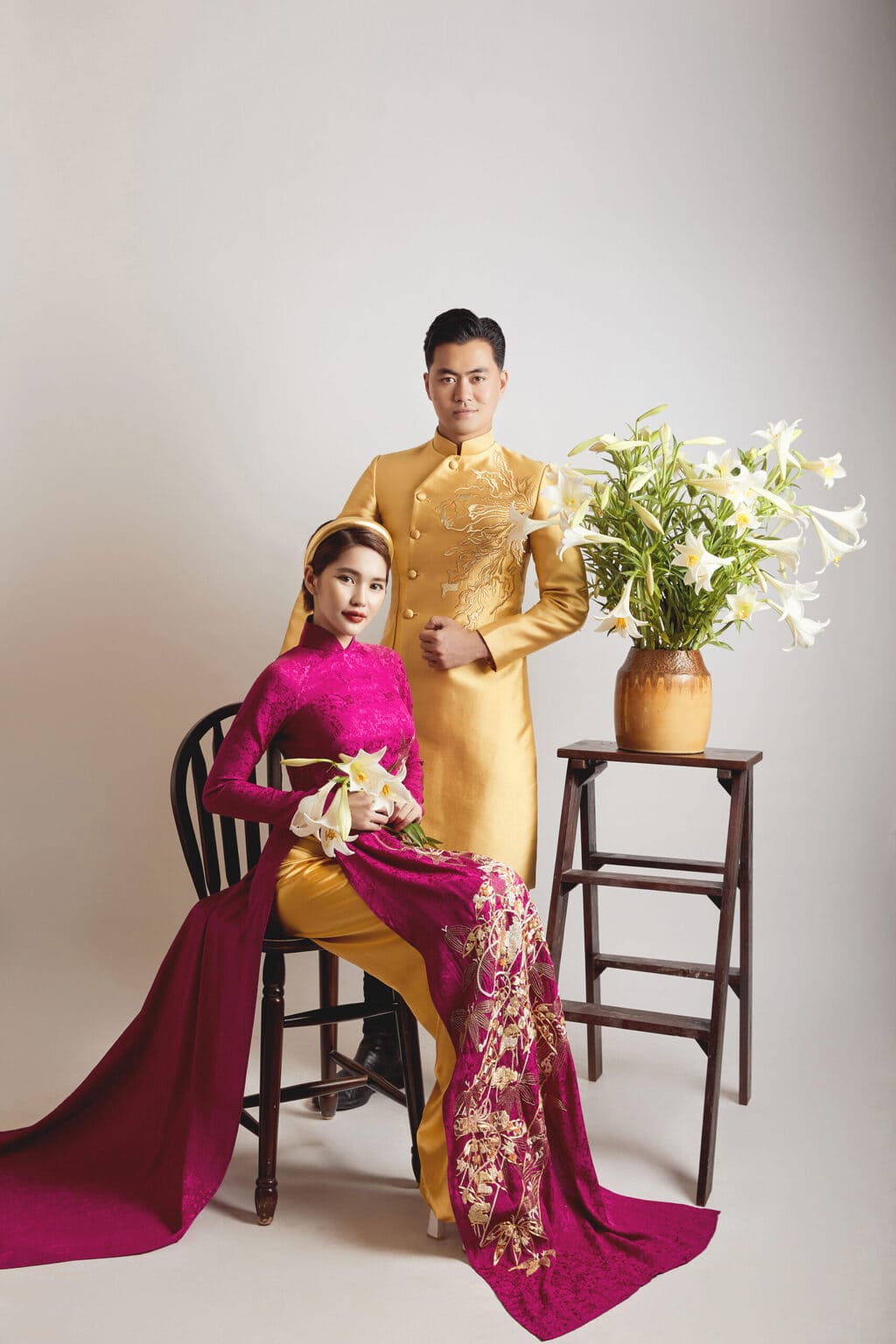 Mẫu tóc cho cô dâu mặc áo dài